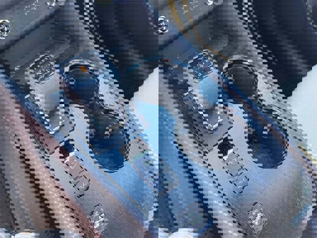 Used 2023 Nissan Rogue SV w/ SV Premium Package image 18