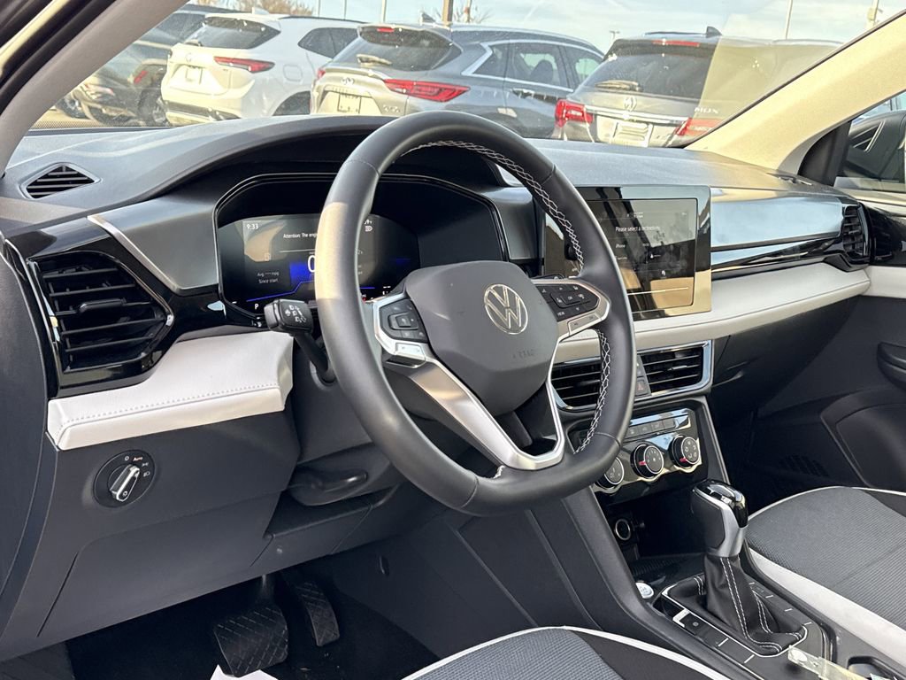 Used 2025 Volkswagen Taos S image 10