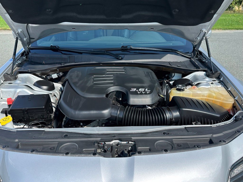 Used 2022 Chrysler 300 S RWD image 29