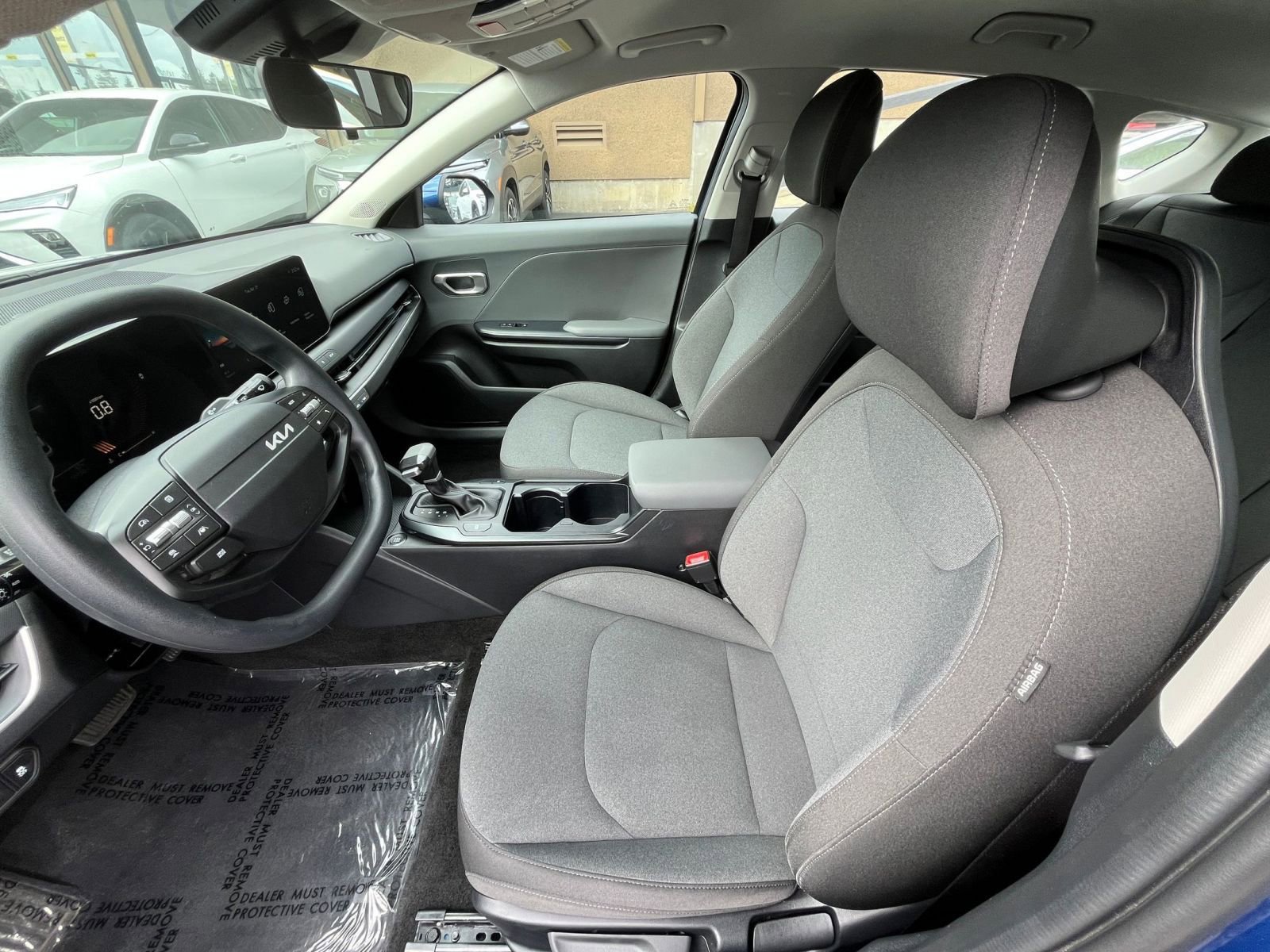 Used 2025 Kia K4 FWD image 28