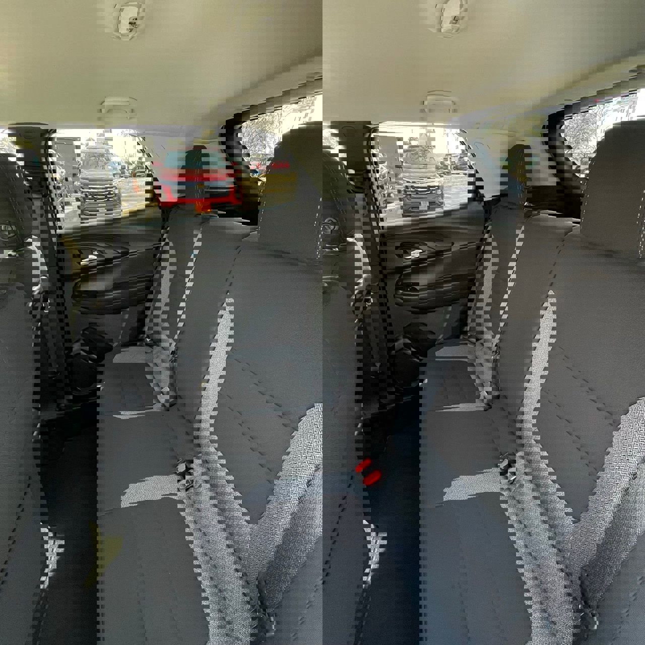 Used 2025 Chevrolet TrailBlazer LT image 24