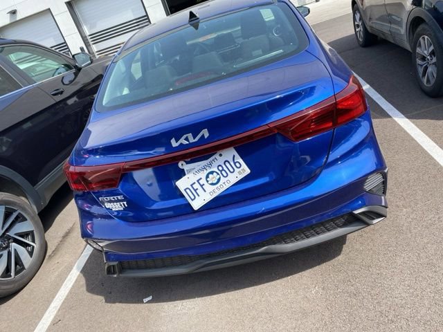 Used 2024 Kia Forte LXS w/ LXS Technology Package FWD image 4
