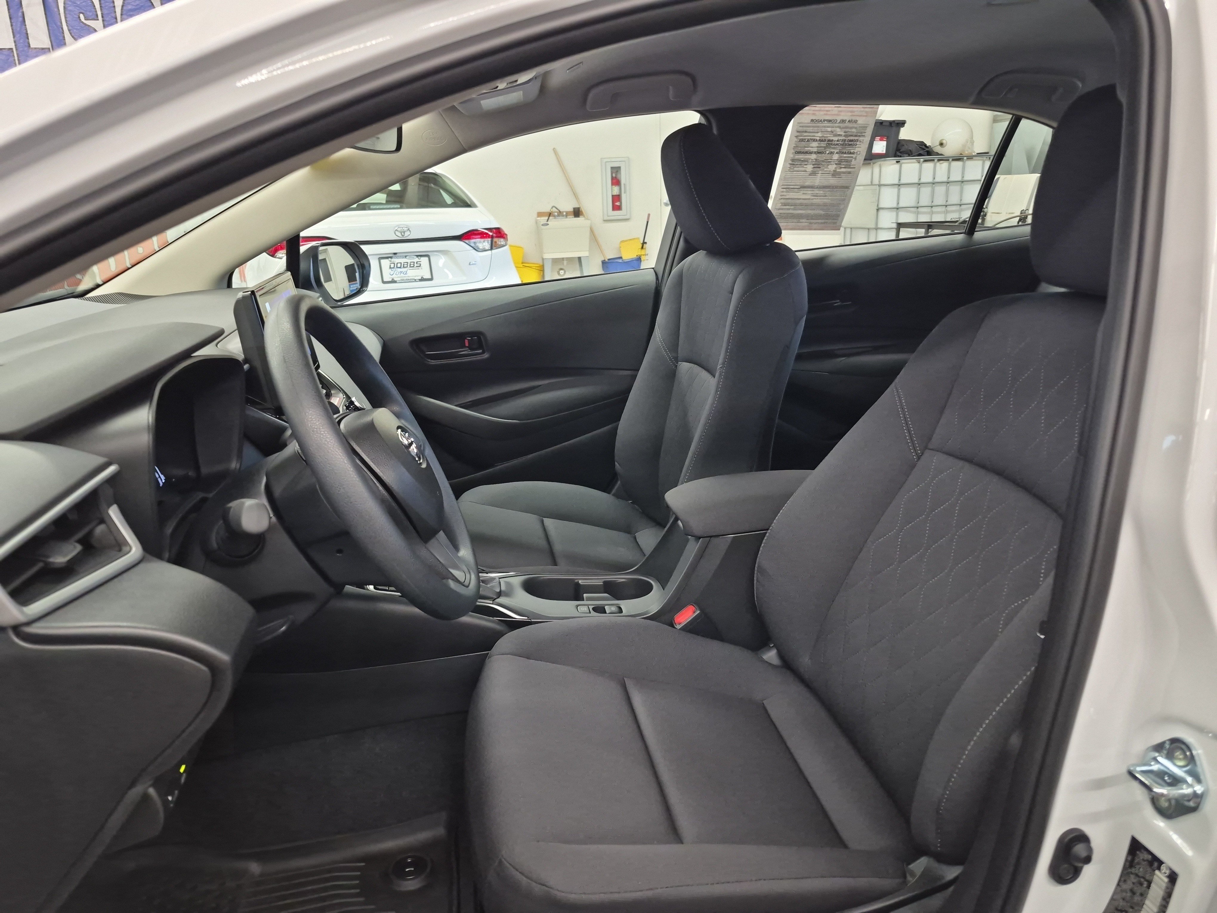 Used 2026 Toyota Corolla LE FWD image 11