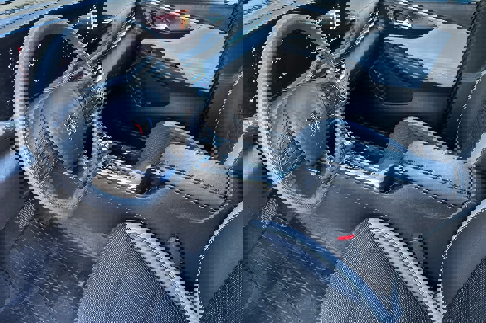 Used 2024 Buick Envista Preferred image 11