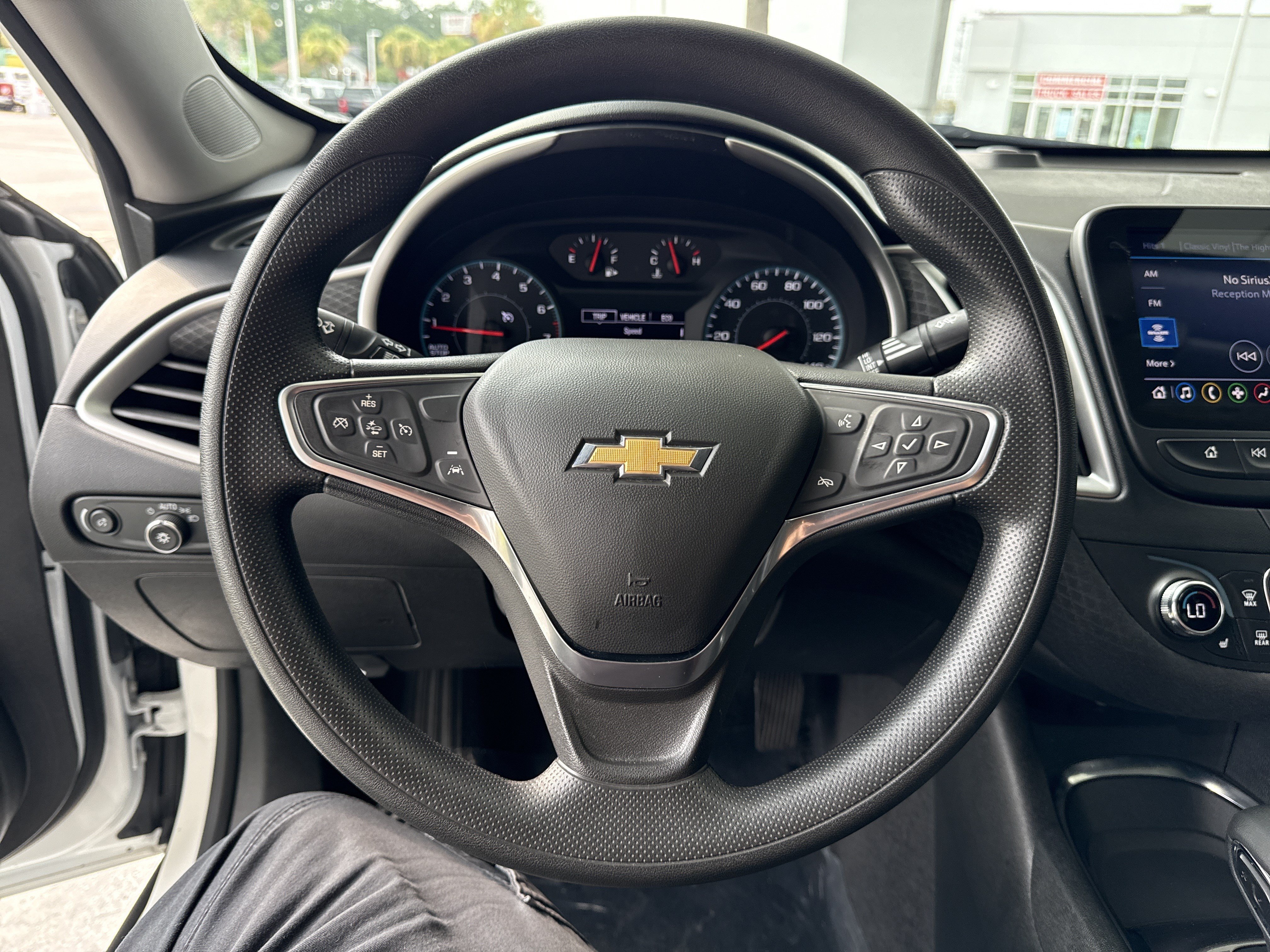 Used 2024 Chevrolet Malibu LT FWD image 17