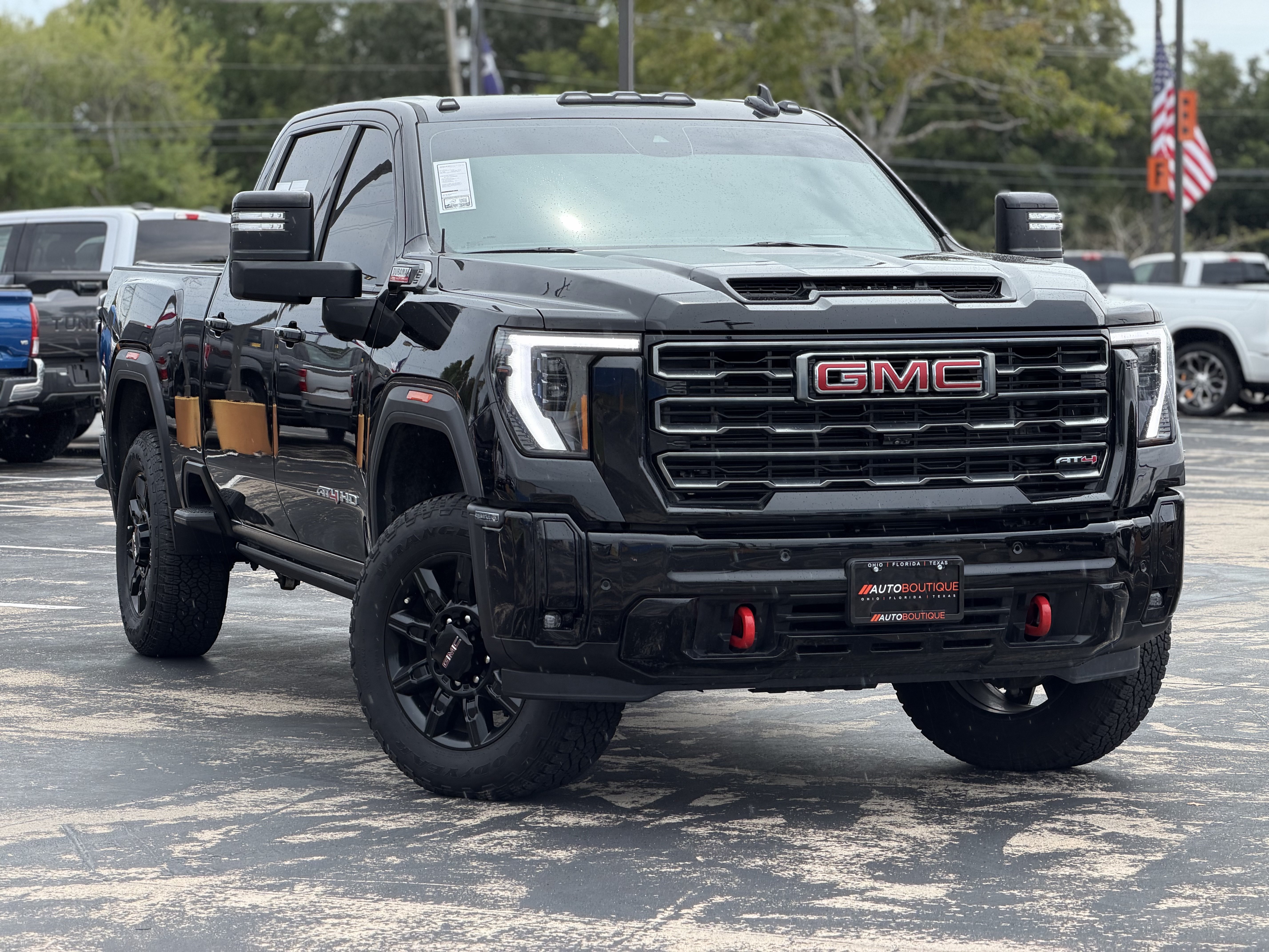 Used 2026 GMC Sierra 2500 AT4 w/ Technology Package AWD/4WD image 3