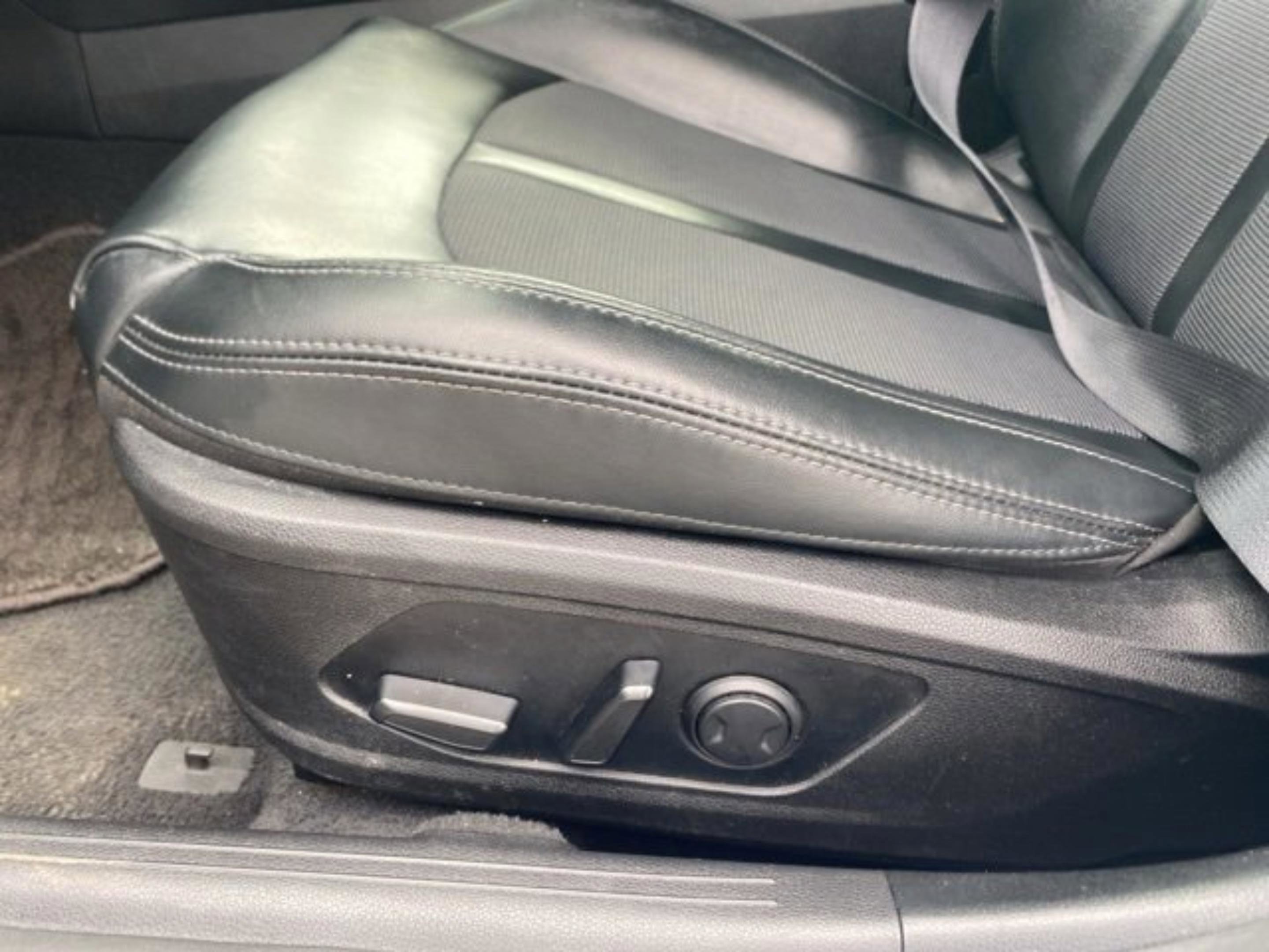 Used 2022 Kia K5 GT-Line FWD image 16