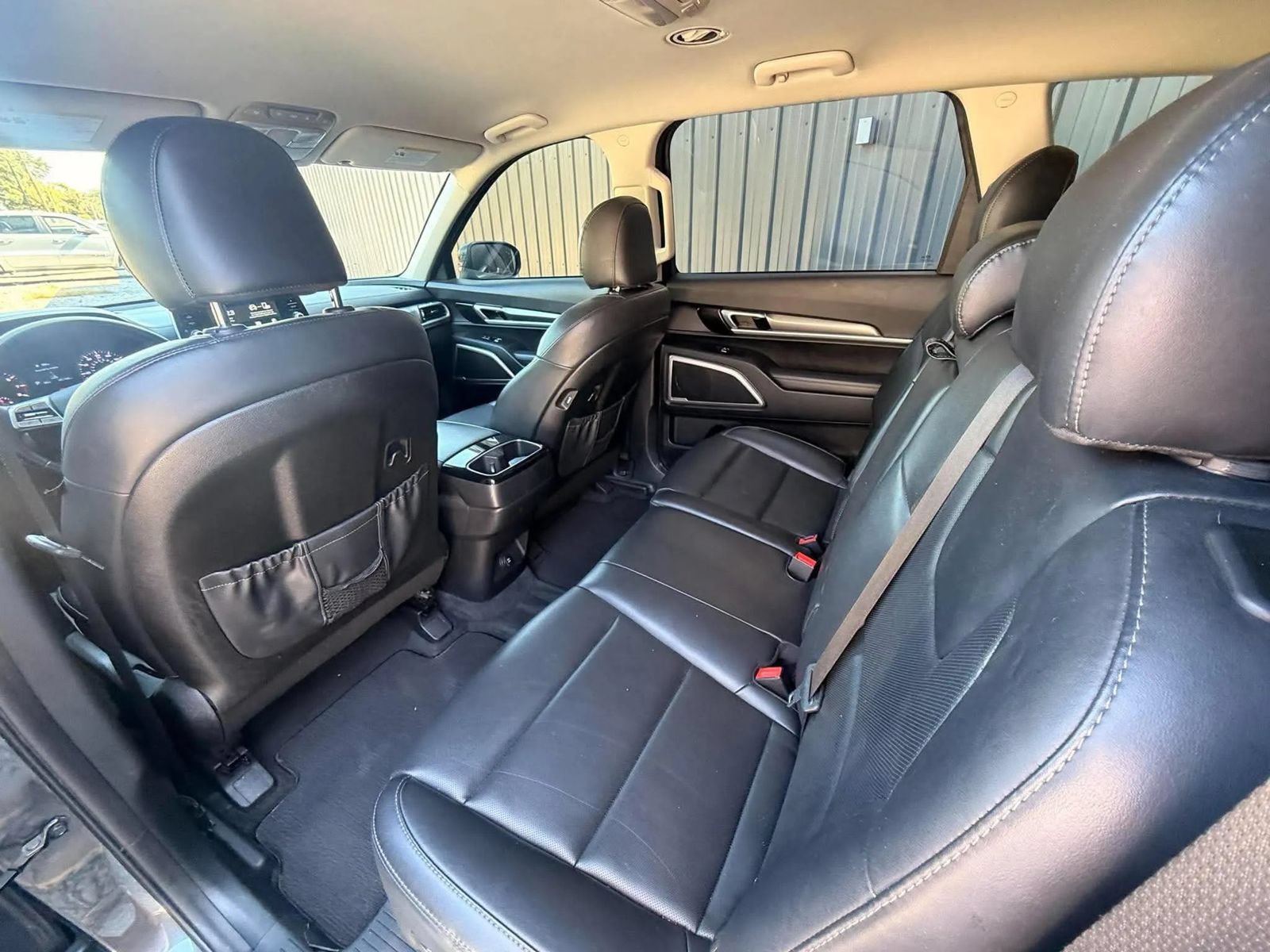 Used 2020 Kia Telluride LX AWD/4WD image 16
