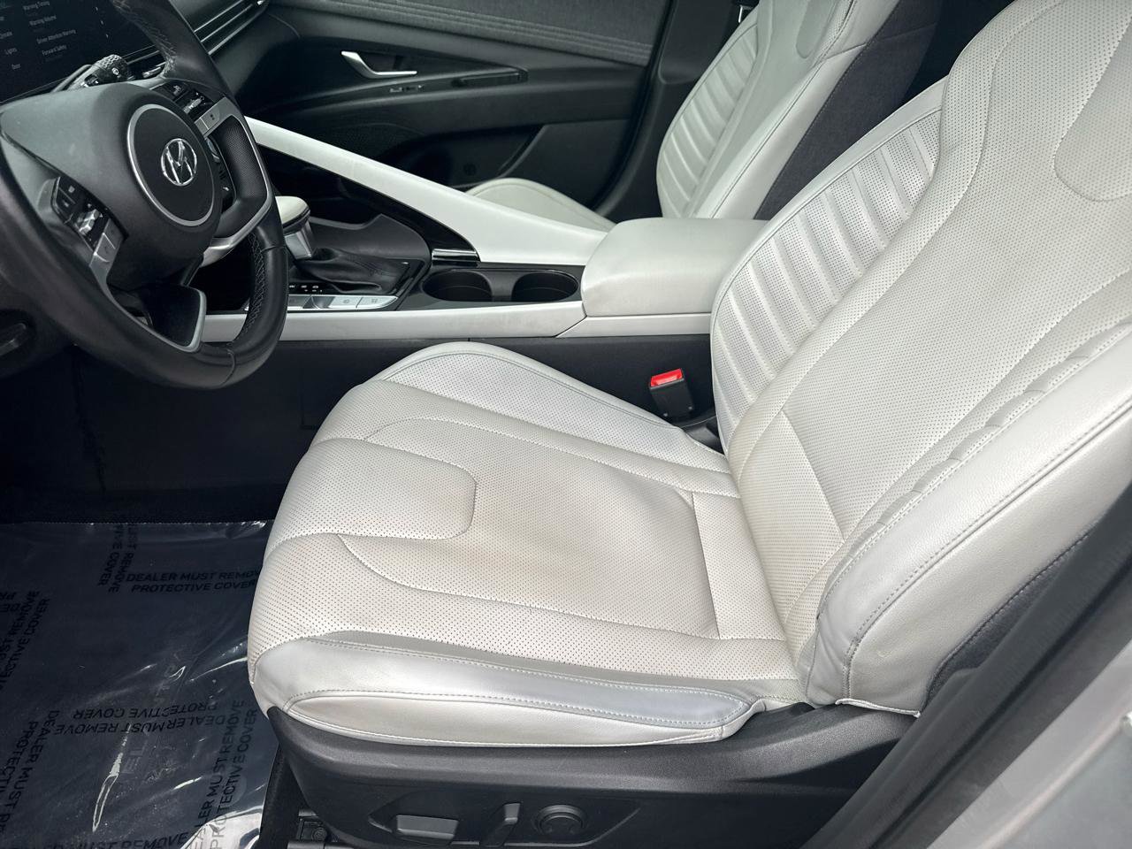 Used 2021 Hyundai Elantra Limited image 10