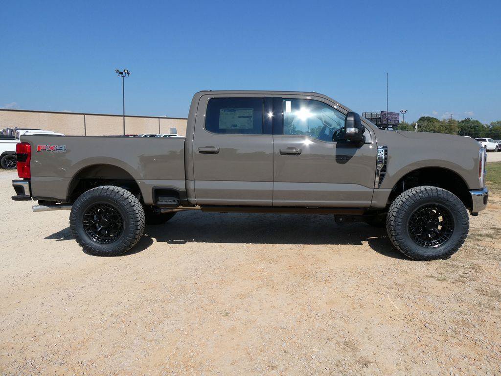 New 2026 Ford F250 XLT w/ XLT Premium Package AWD/4WD image 2
