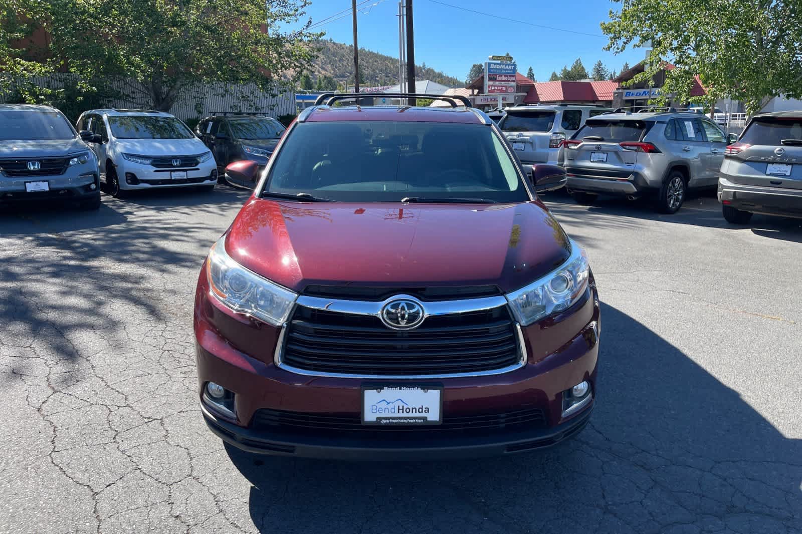 Used 2016 Toyota Highlander Limited w/ Driver Technology Package AWD/4WD image 8