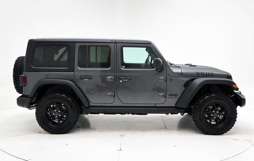 Used 2025 Jeep Wrangler Unlimited Sport AWD/4WD image 3