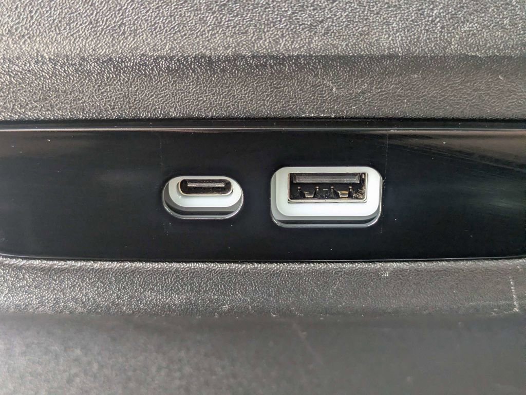 Used 2024 Chrysler Pacifica Touring-L FWD image 15
