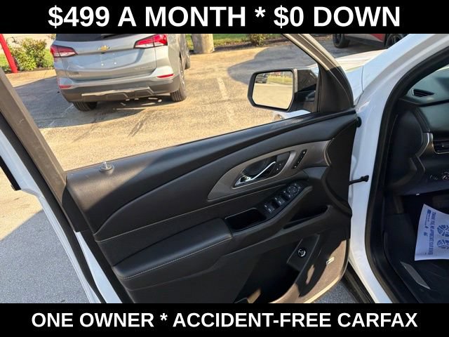 Used 2023 Chevrolet Traverse Premier w/ Redline Edition FWD image 12