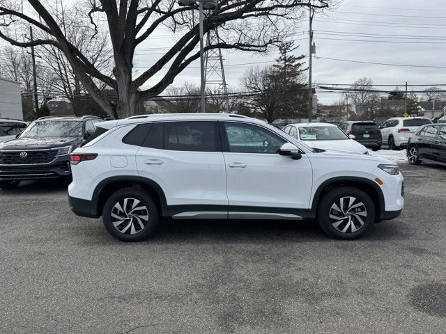 Used 2025 Volkswagen Tiguan S AWD/4WD image 4