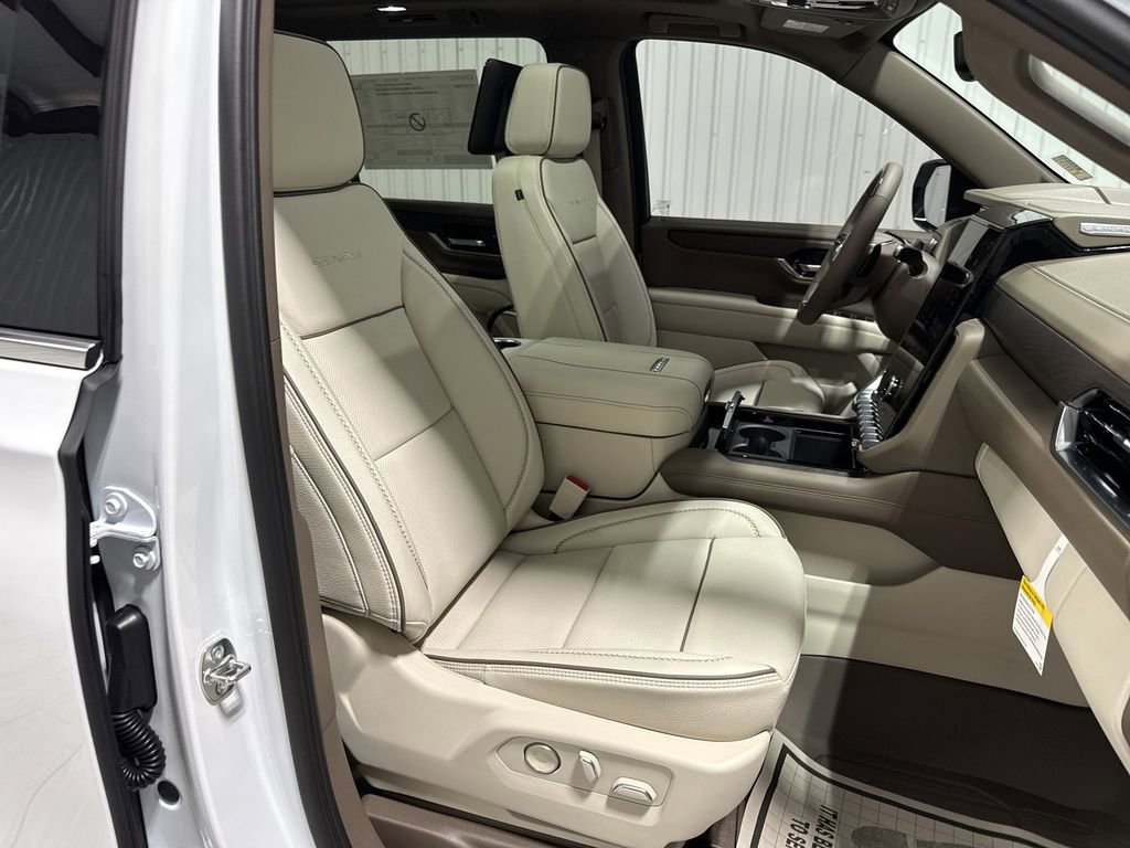 New 2026 GMC Yukon XL Denali w/ Denali Reserve Package AWD/4WD image 29