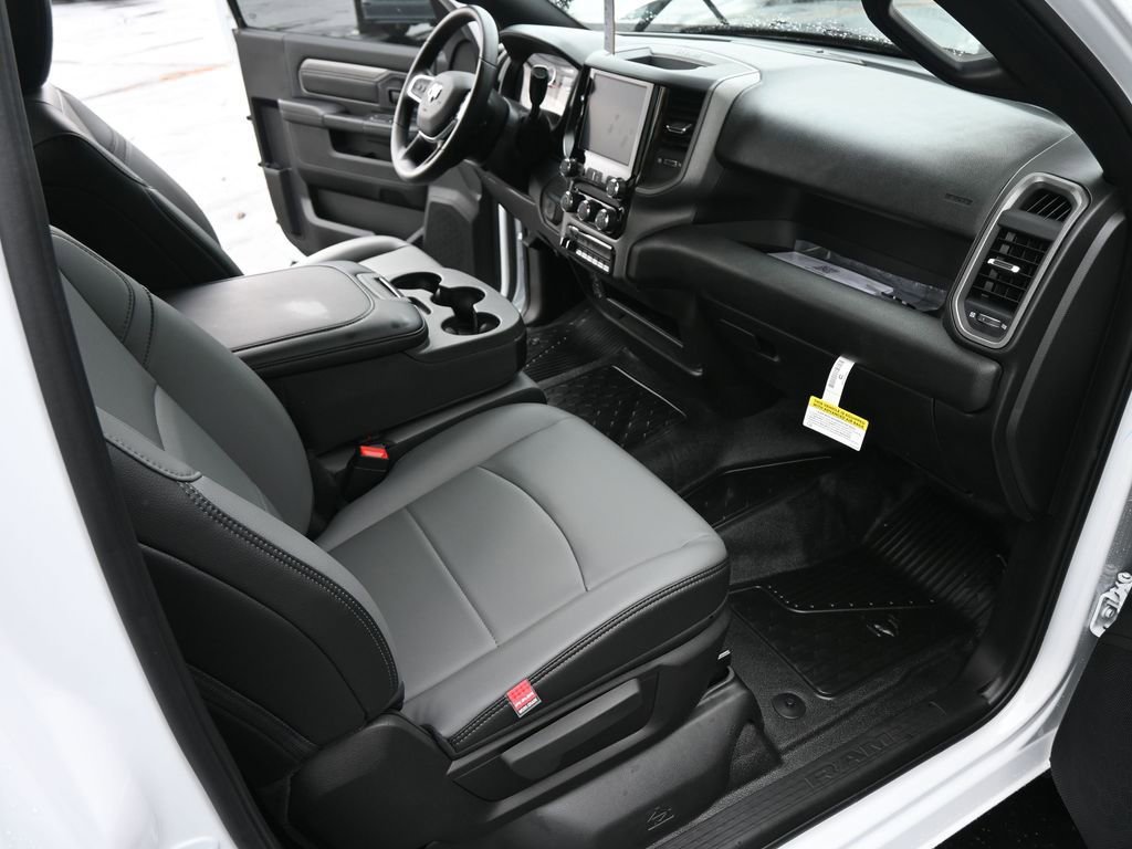 New 2025 RAM 3500 Tradesman image 22