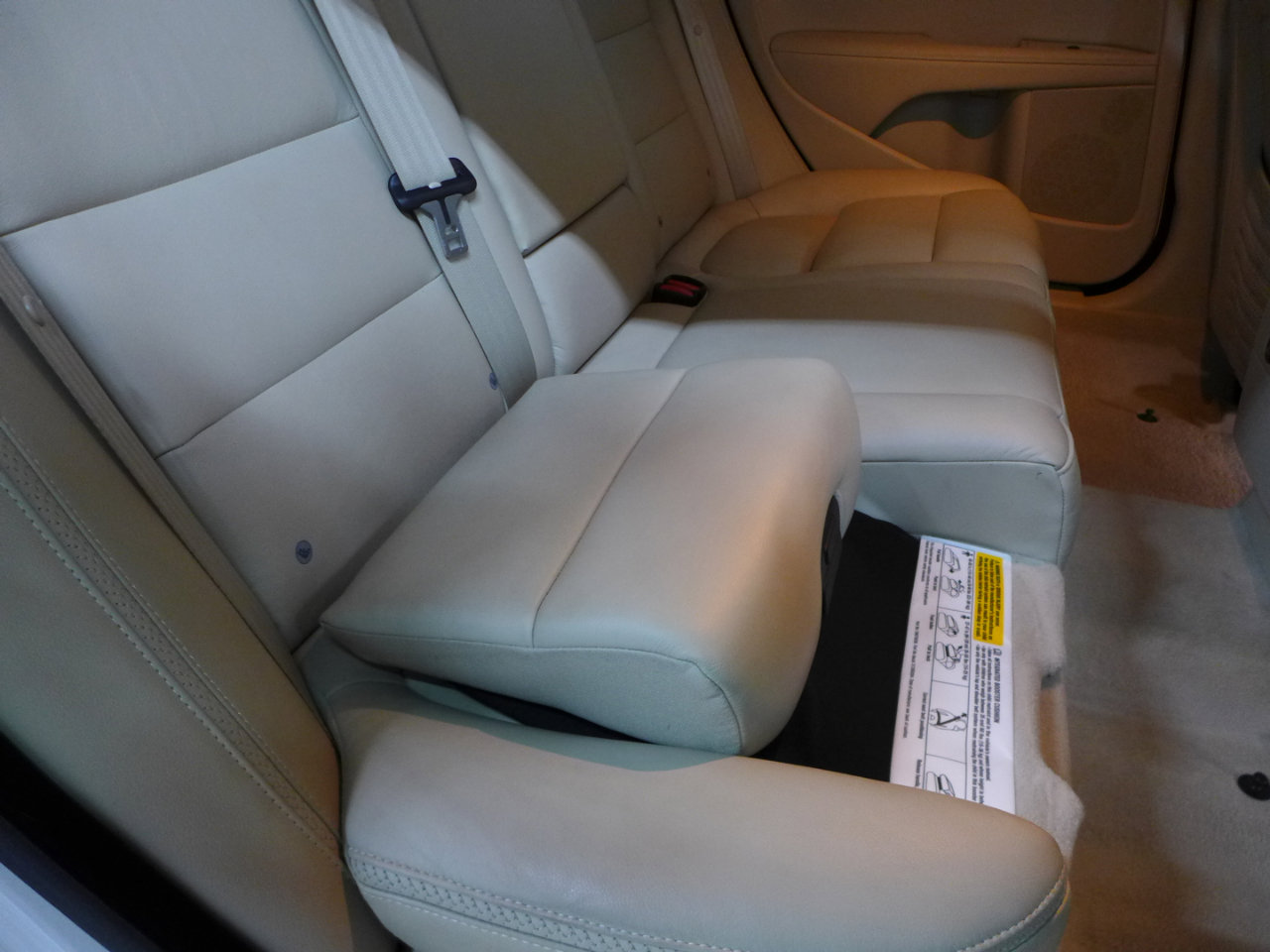 Used 2016 Volvo XC70 T5 Platinum w/ Protection Package image 56