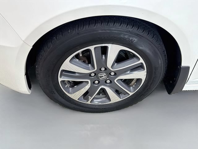 Used 2016 Honda Odyssey Touring Elite image 32