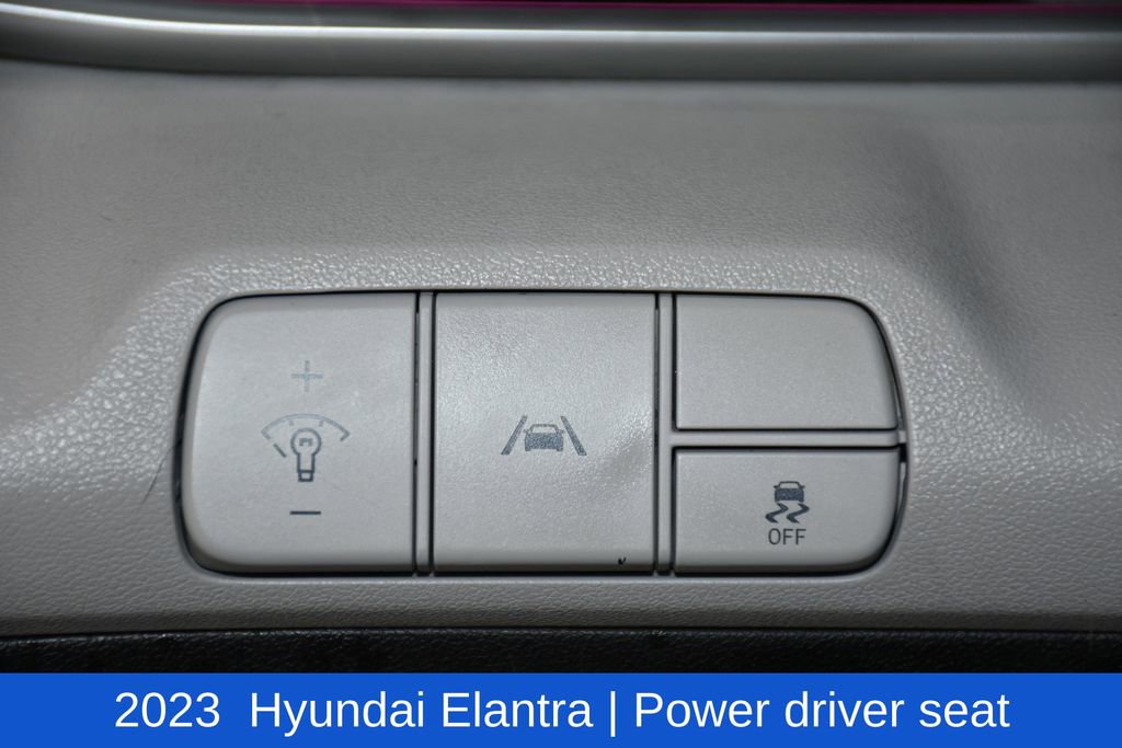 Used 2023 Hyundai Elantra Limited FWD image 9