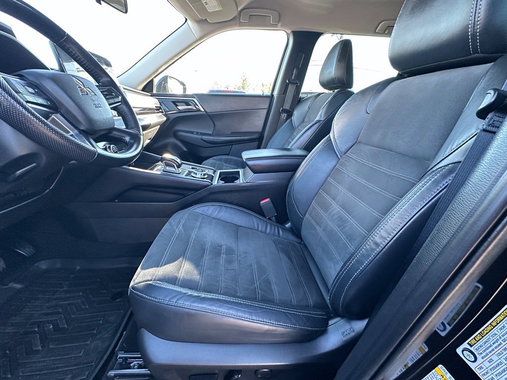 Used 2022 Mitsubishi Outlander SE AWD/4WD image 14