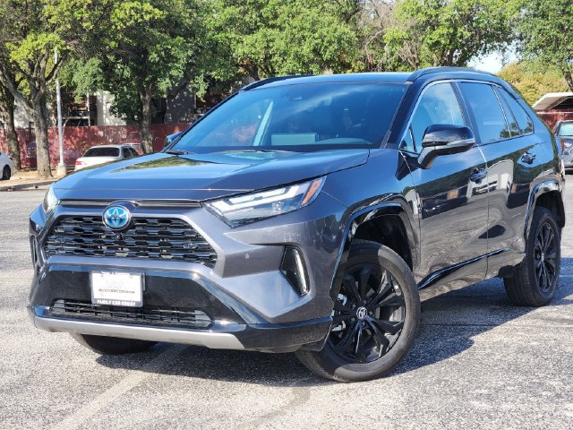Used 2023 Toyota RAV4 XSE AWD/4WD image 1