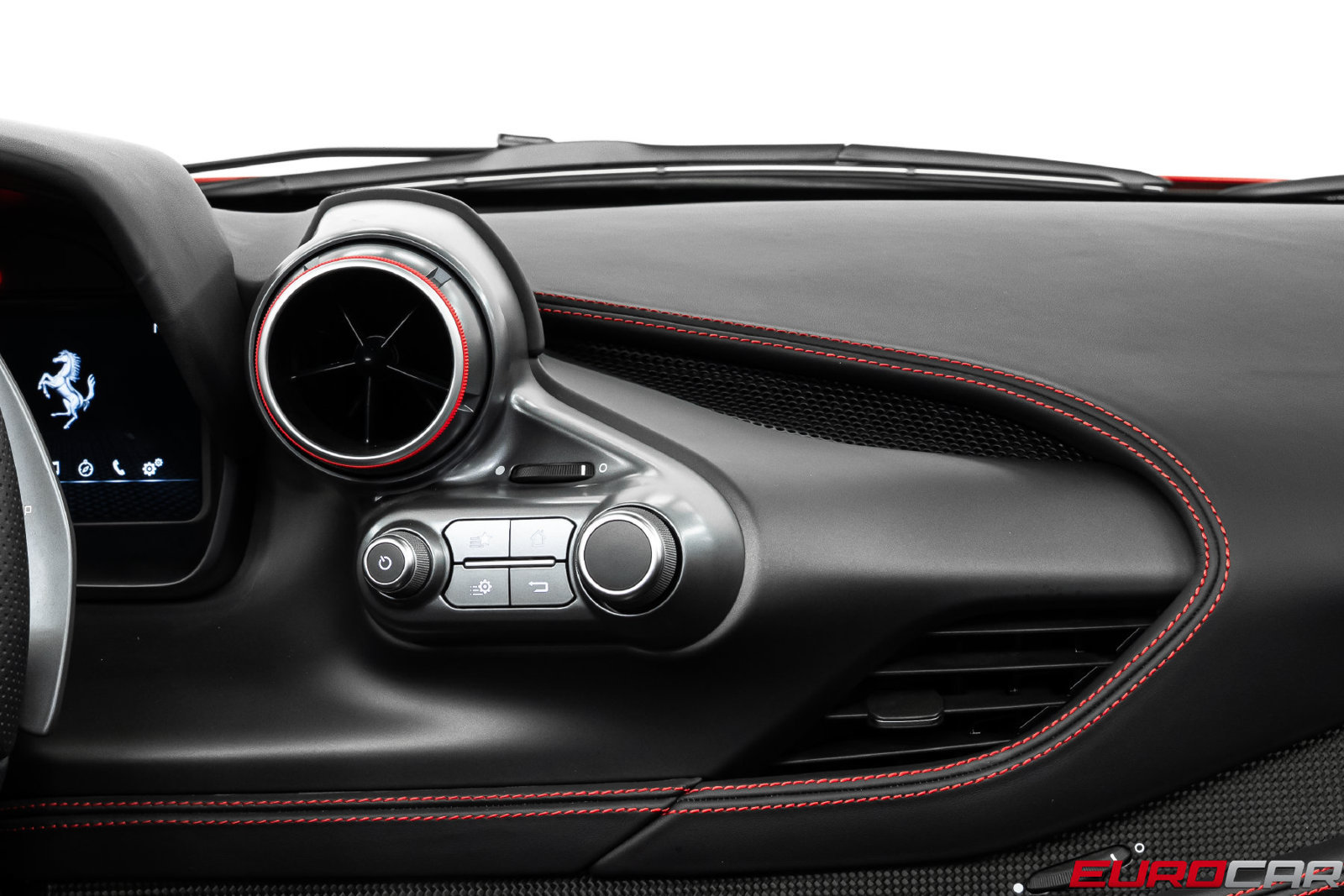 Used 2021 Ferrari F8 Tributo RWD image 34