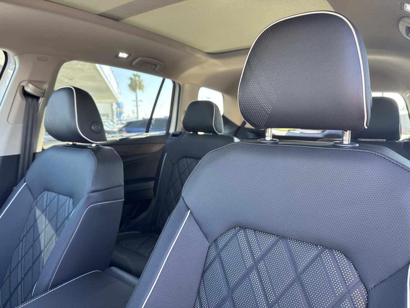 New 2026 Volkswagen Atlas SEL Premium R-Line image 24