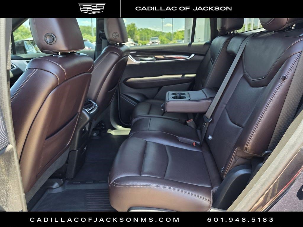 Certified 2022 Cadillac XT6 Premium Luxury w/ Technology Package AWD/4WD image 25