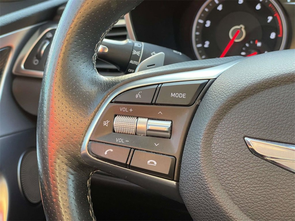 Used 2020 Genesis G70 2.0T w/ Elite Package image 10