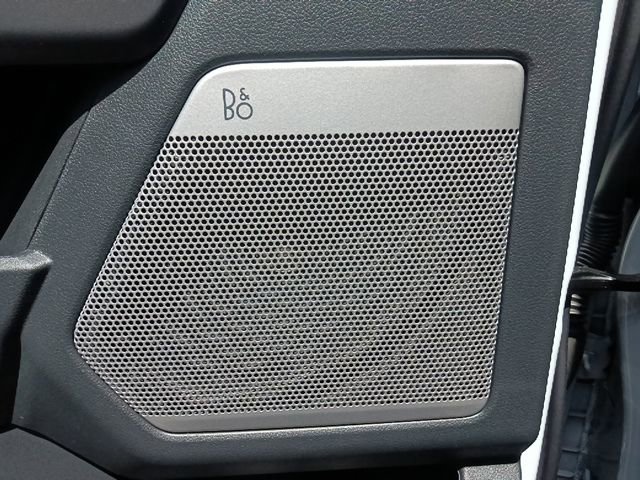 New 2025 Ford F150 Lariat w/ Equipment Group 502A High image 13