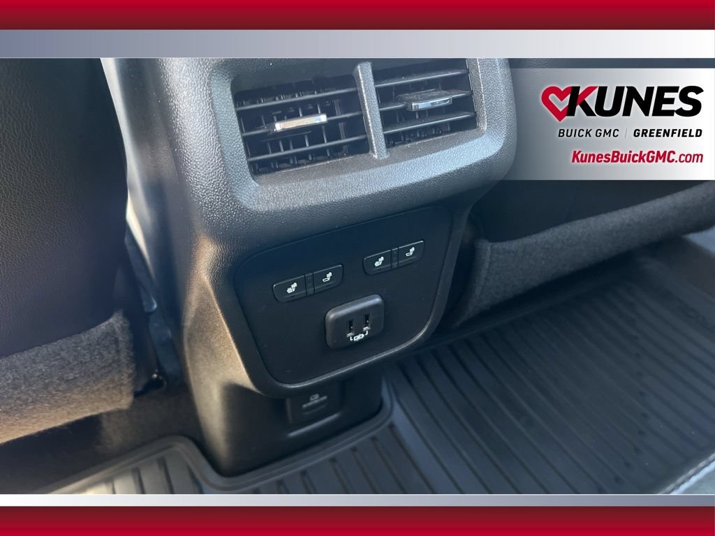 Used 2021 Chevrolet Equinox Premier AWD/4WD image 36
