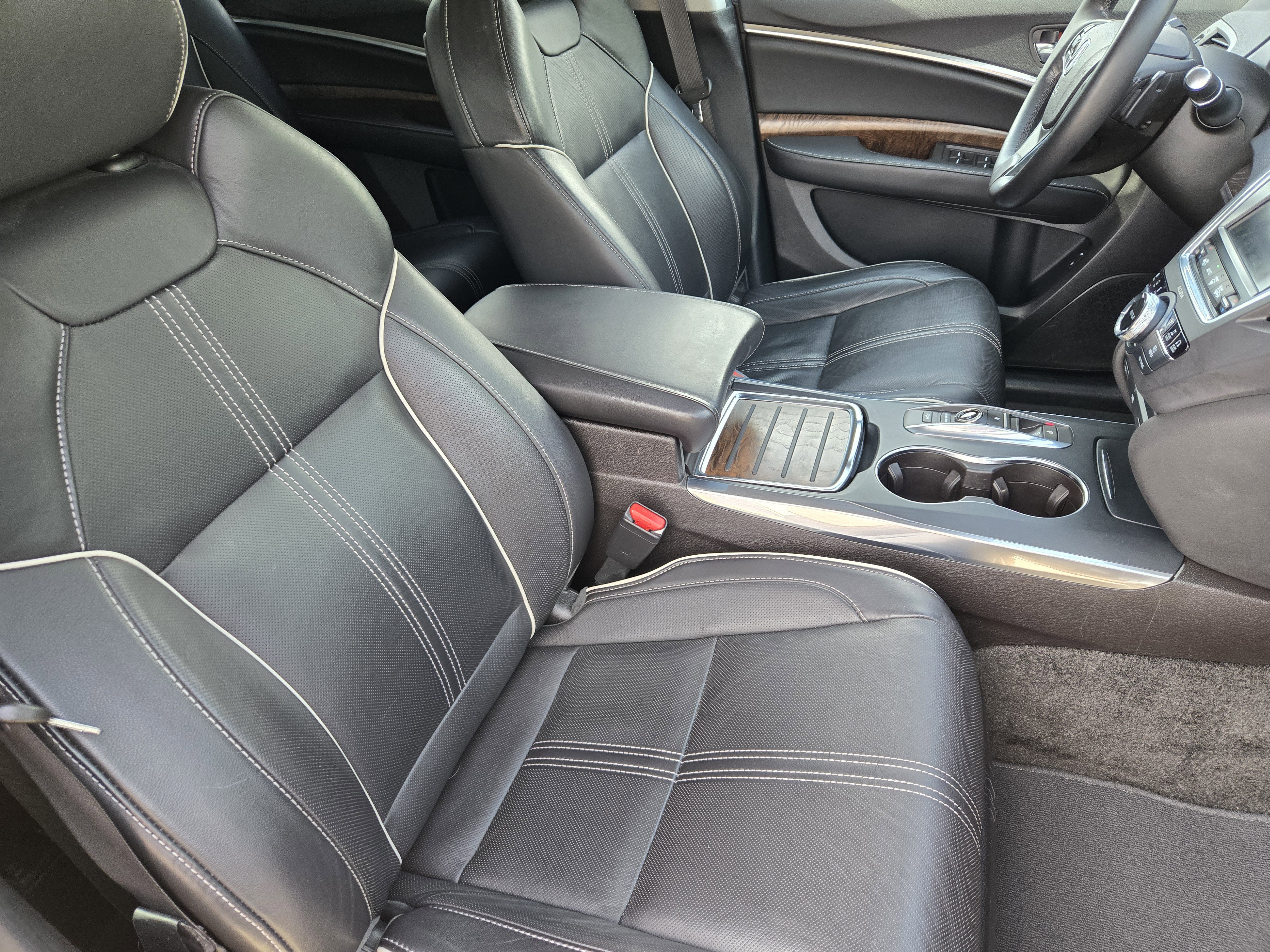 Used 2017 Acura MDX SH-AWD image 8