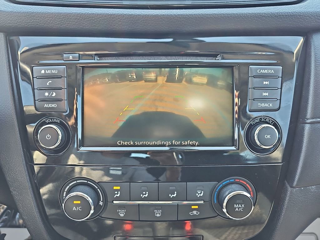 Used 2019 Nissan Rogue S AWD/4WD image 26