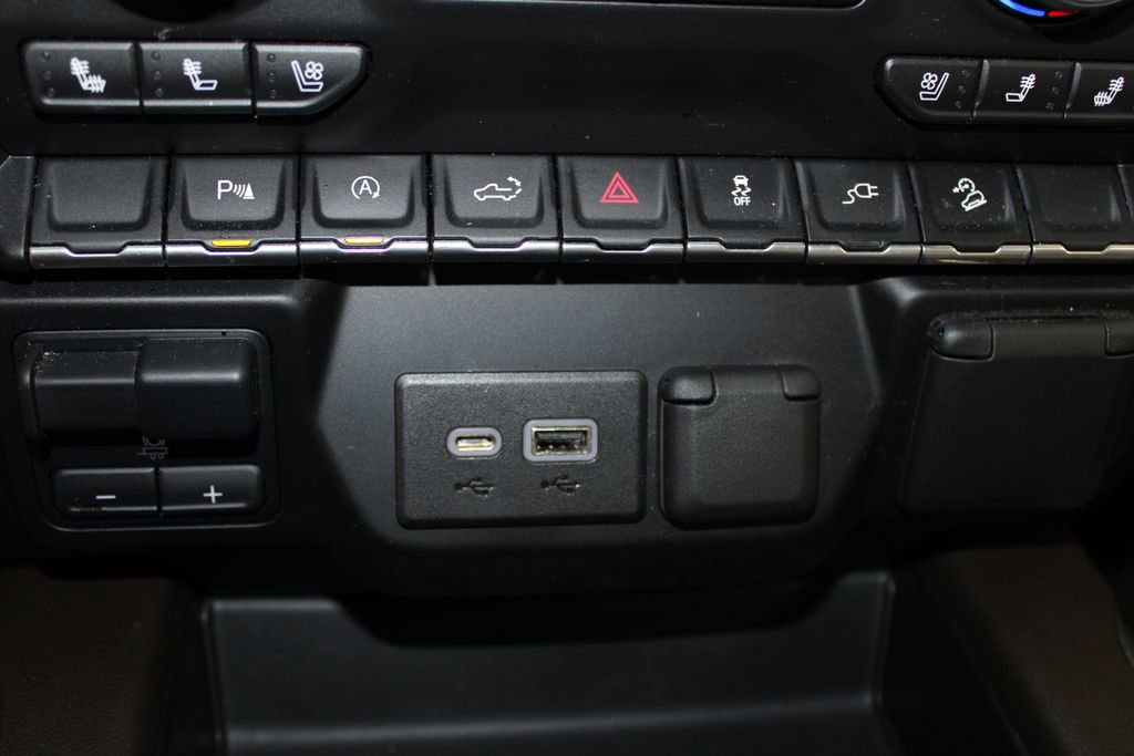 Used 2022 Chevrolet Silverado 1500 LTZ AWD/4WD image 48