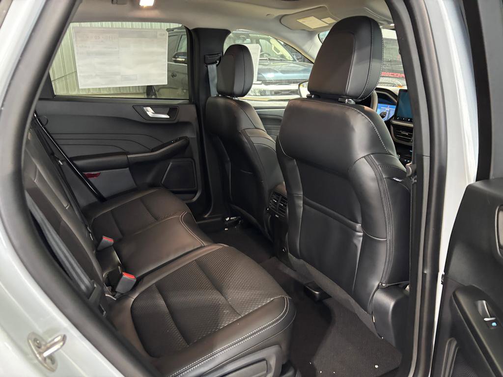 New 2026 Ford Escape SE FWD image 13