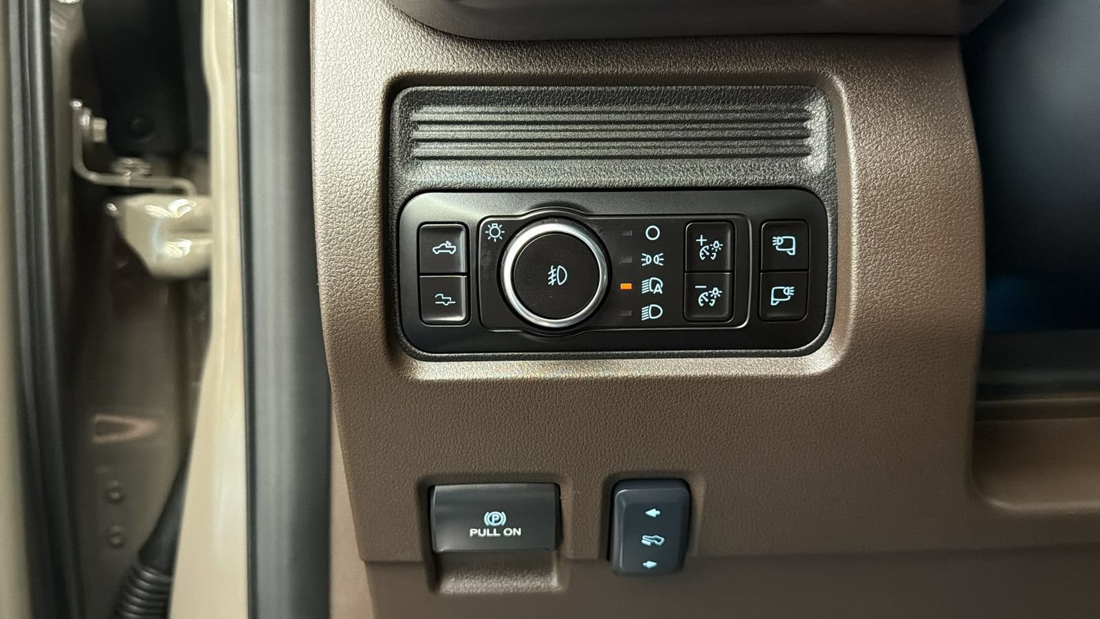 Used 2026 Ford F450 King Ranch w/ Chrome Package AWD/4WD image 32