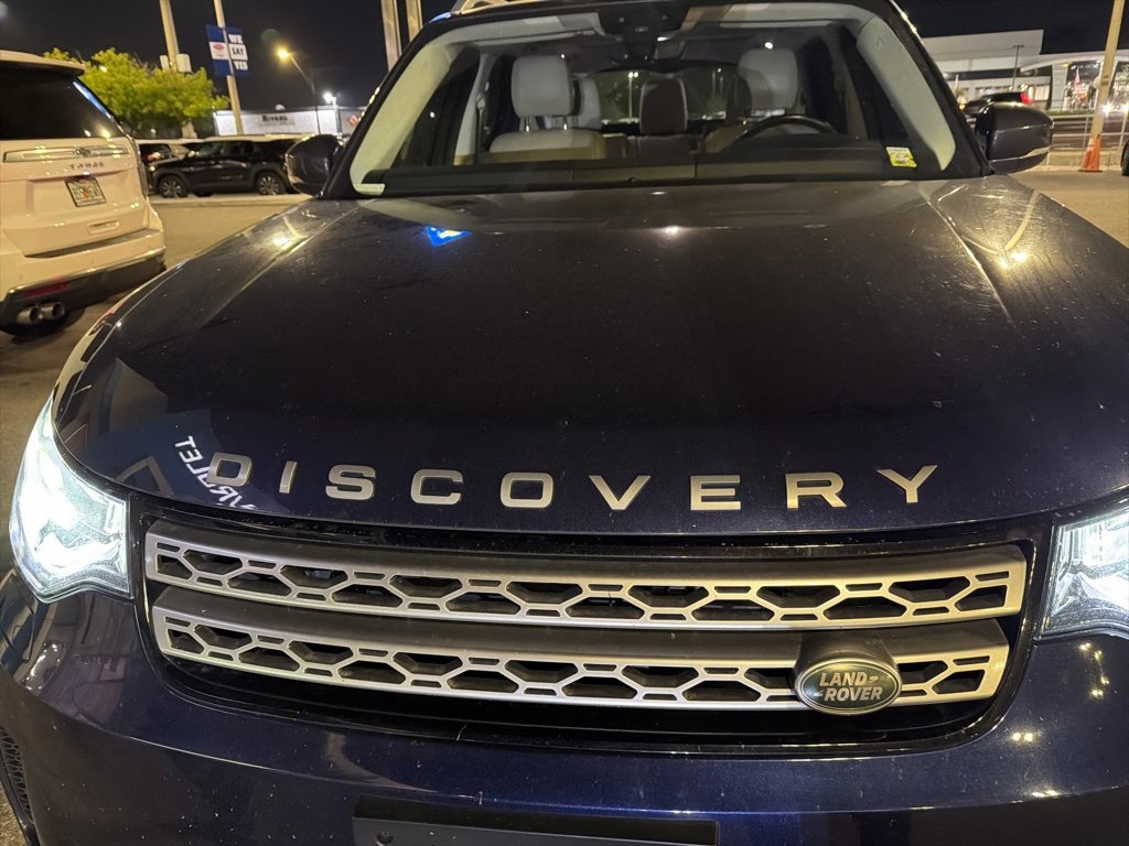 Used 2018 Land Rover Discovery HSE image 15