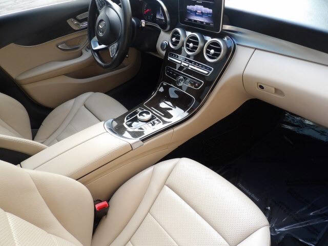Used 2018 Mercedes-Benz C 300 4MATIC Sedan image 21