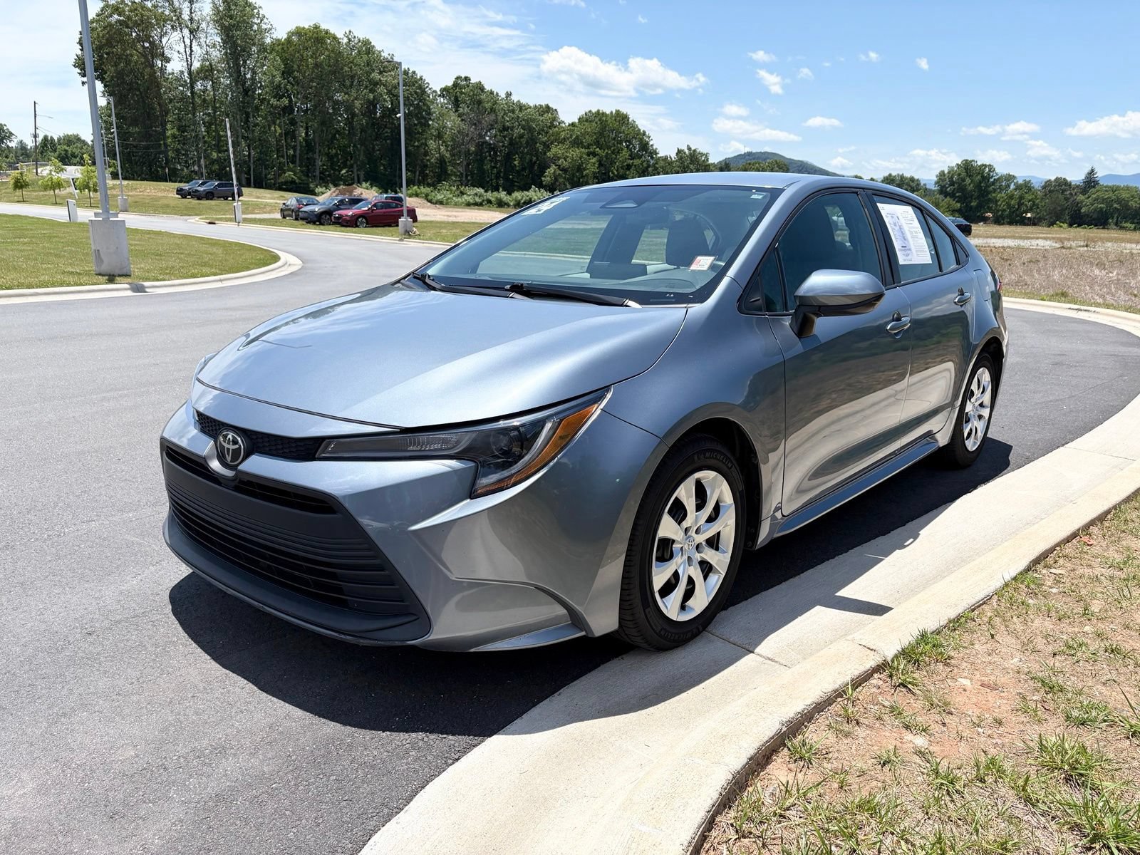 Used 2024 Toyota Corolla LE FWD image 3