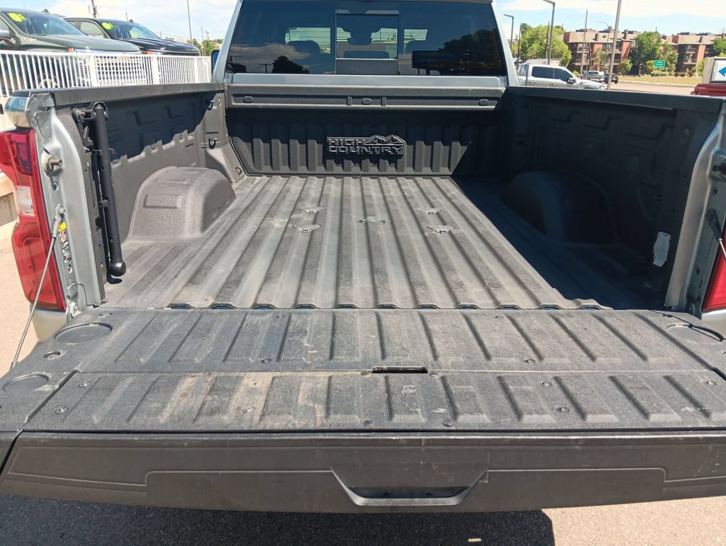 Used 2024 Chevrolet Silverado 2500 High Country w/ High Country Premium Package AWD/4WD image 22