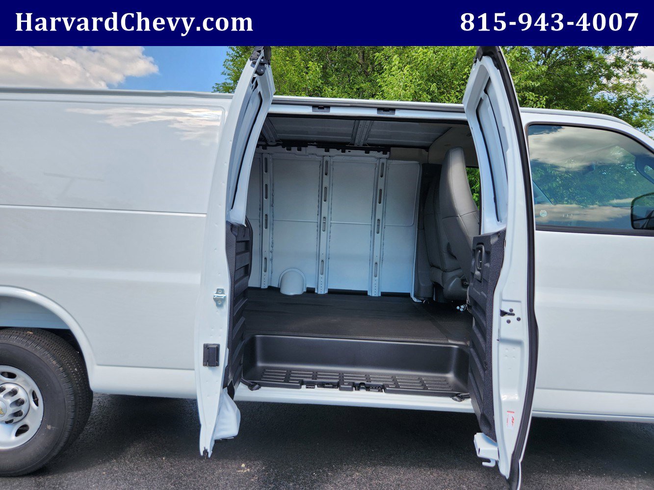 Used 2025 Chevrolet Express 2500 Extended w/ Safety Package image 19