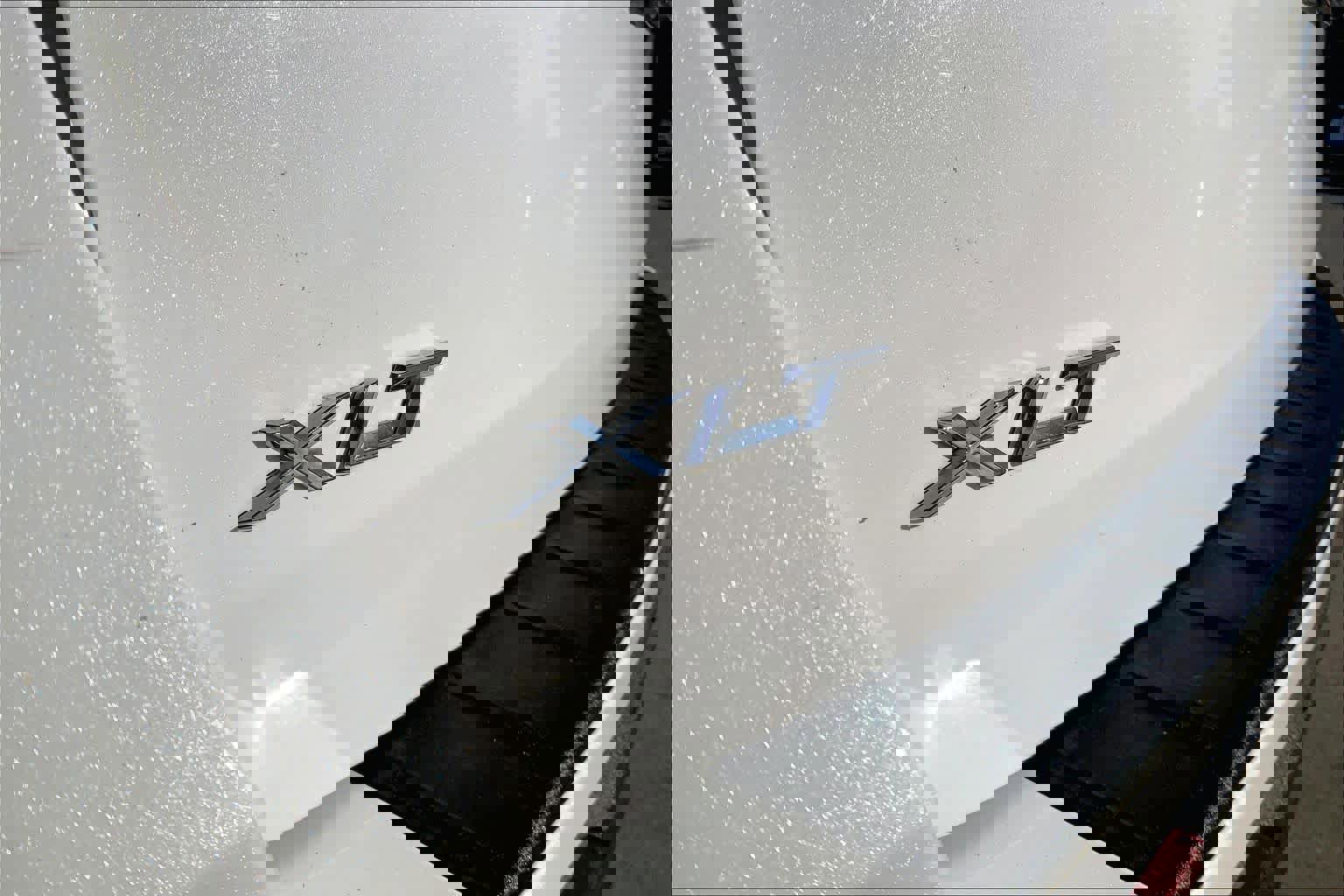 Used 2023 Ford Explorer XLT w/ Equipment Group 202A image 8