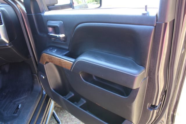 Used 2015 Chevrolet Silverado 2500 LTZ w/ Duramax Plus Package AWD/4WD image 26