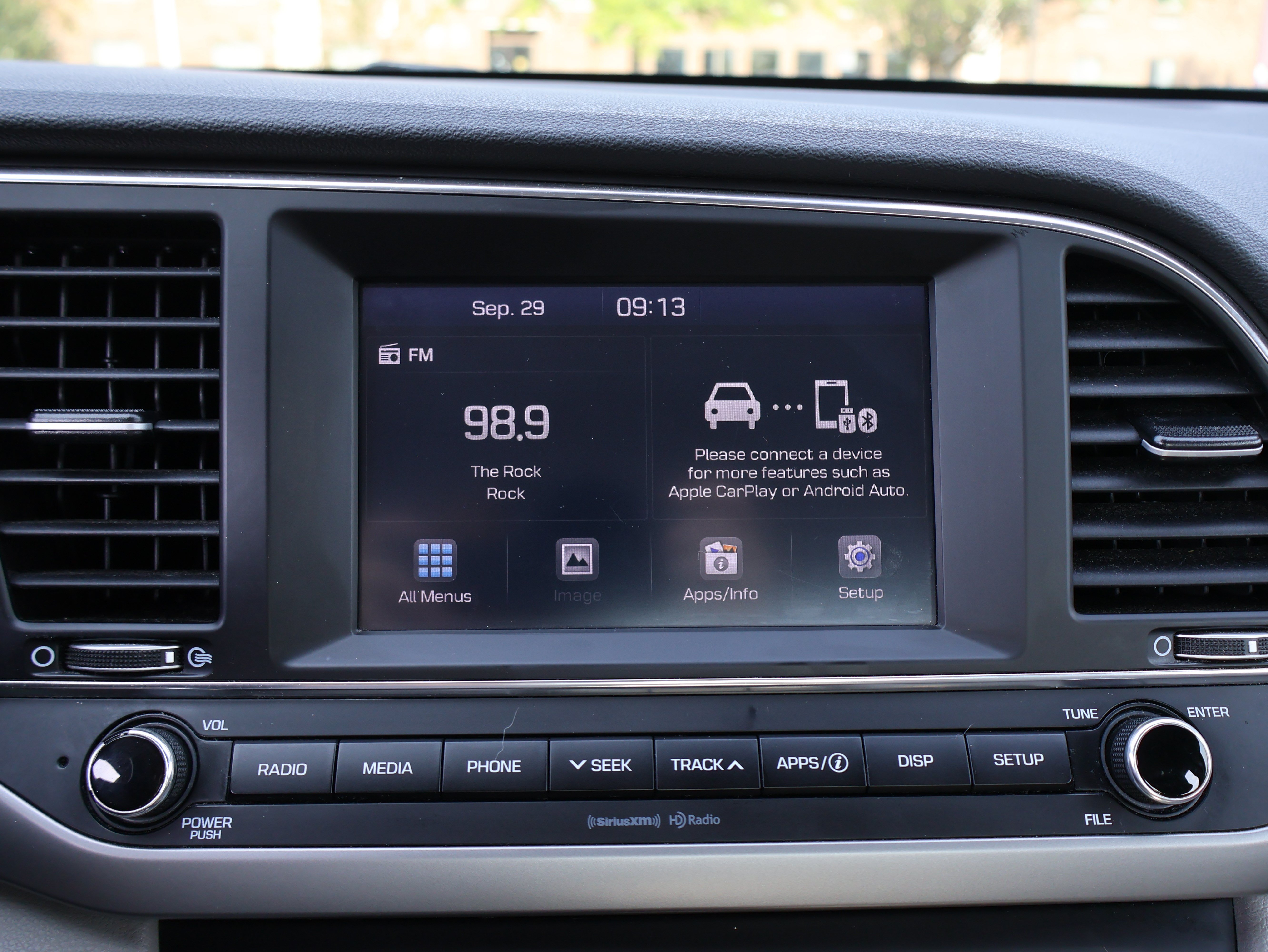 Used 2018 Hyundai Elantra SEL FWD image 25