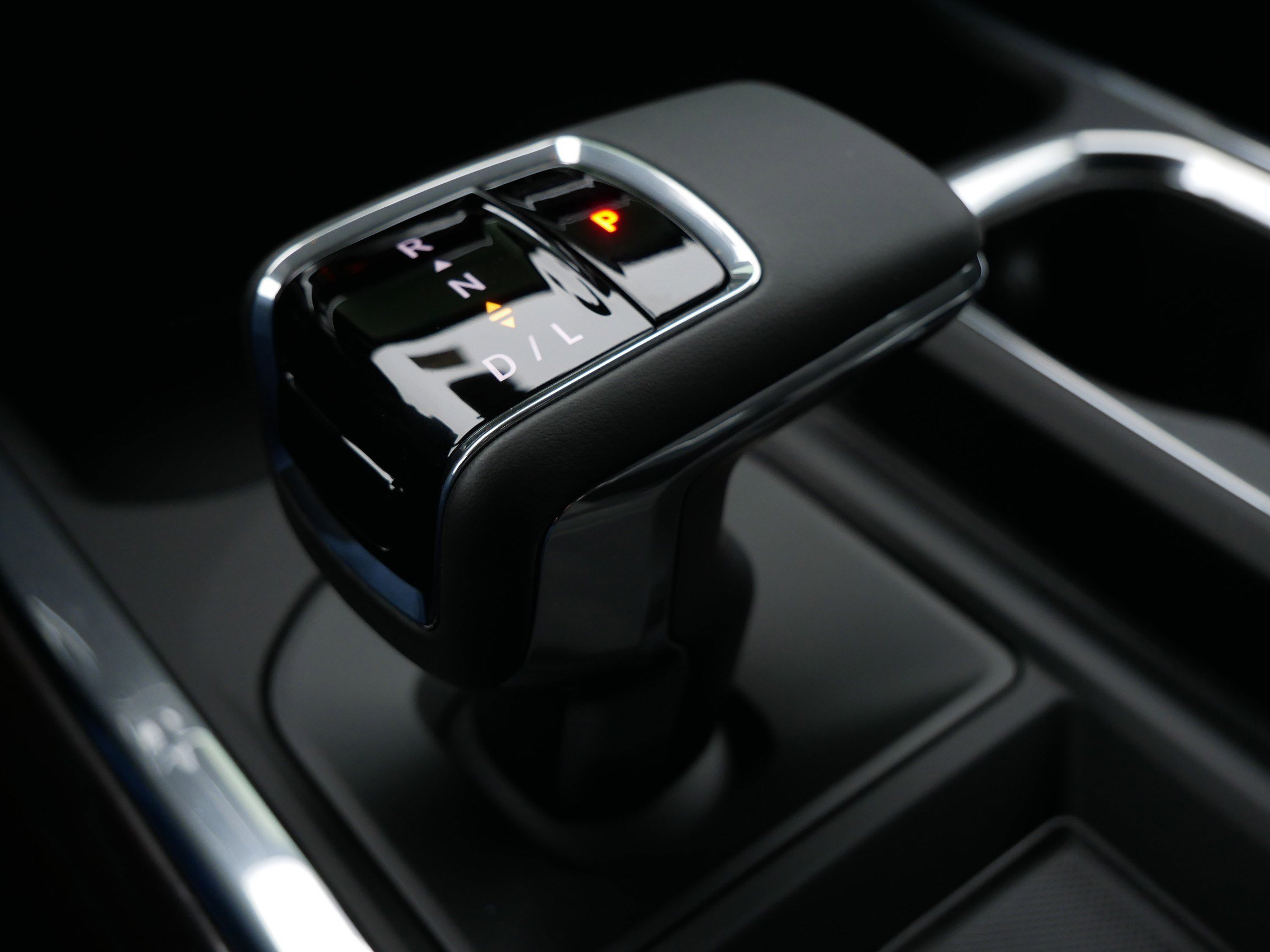 New 2026 GMC Sierra 1500 SLT image 9