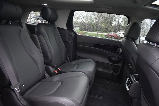 Certified 2025 Kia Carnival SX Prestige image 16
