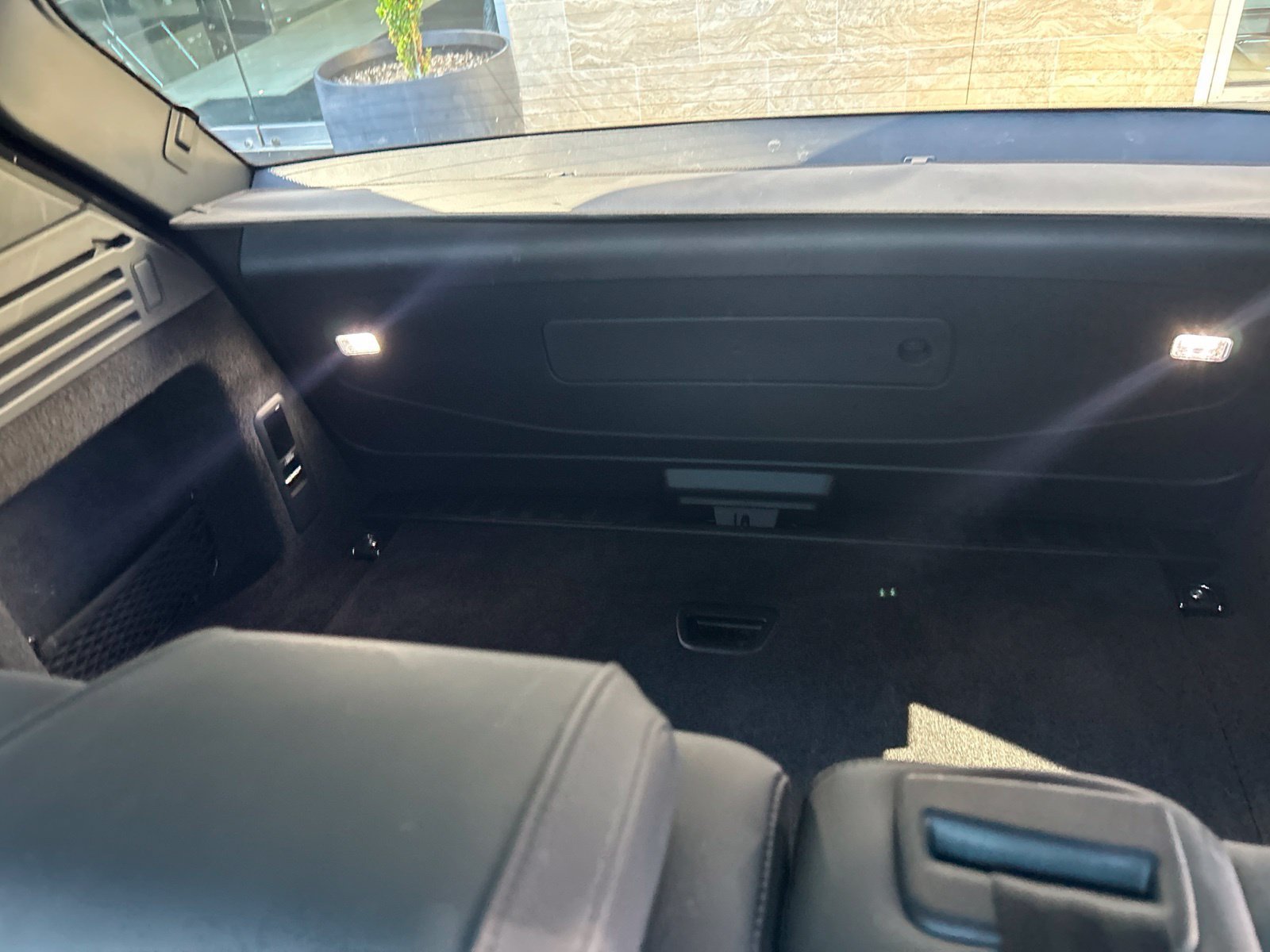 Used 2025 Land Rover Range Rover Sport SE AWD/4WD image 25