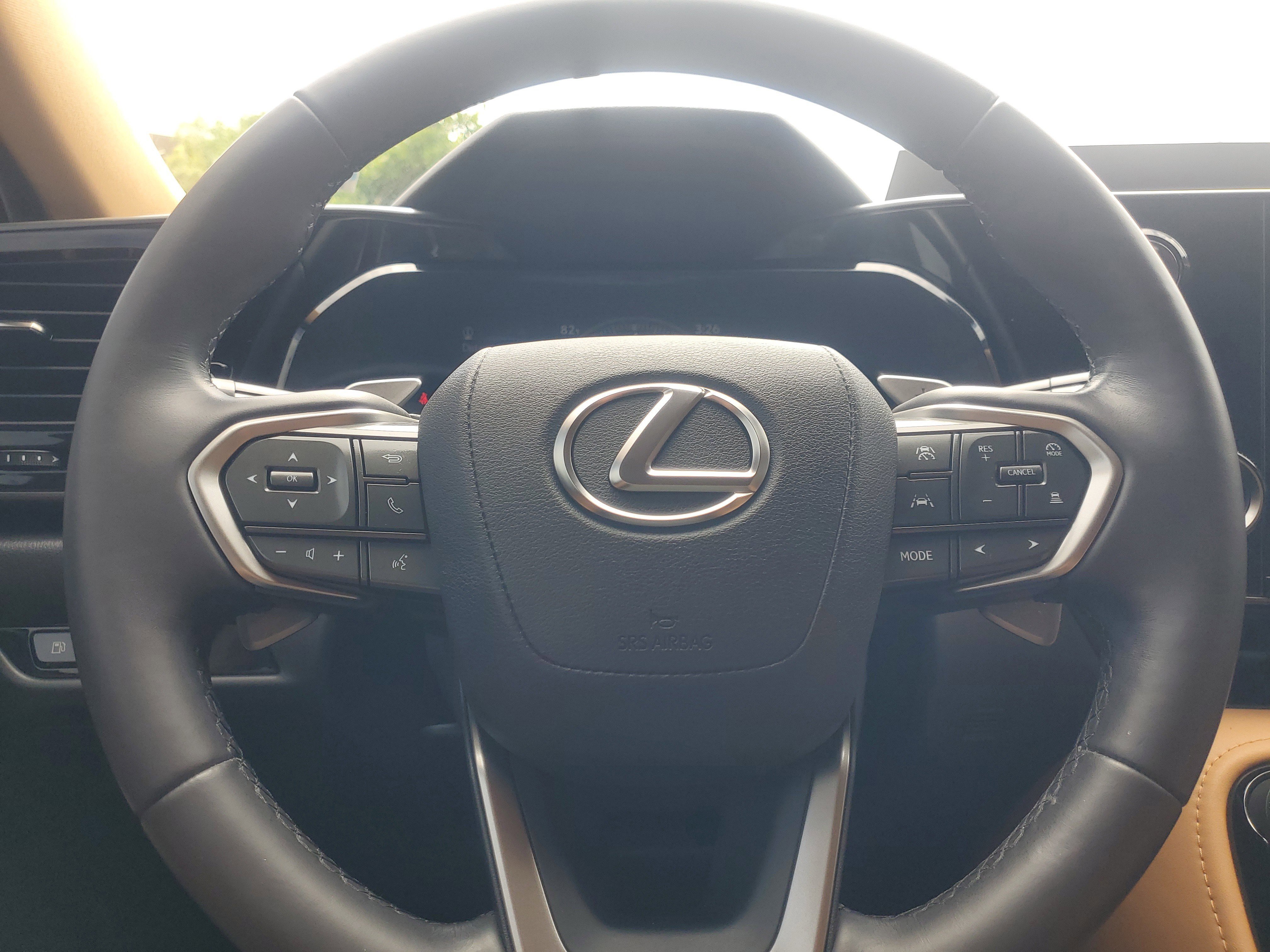 Used 2024 Lexus NX 250 FWD w/ Towing Package (2000 Lbs) image 25