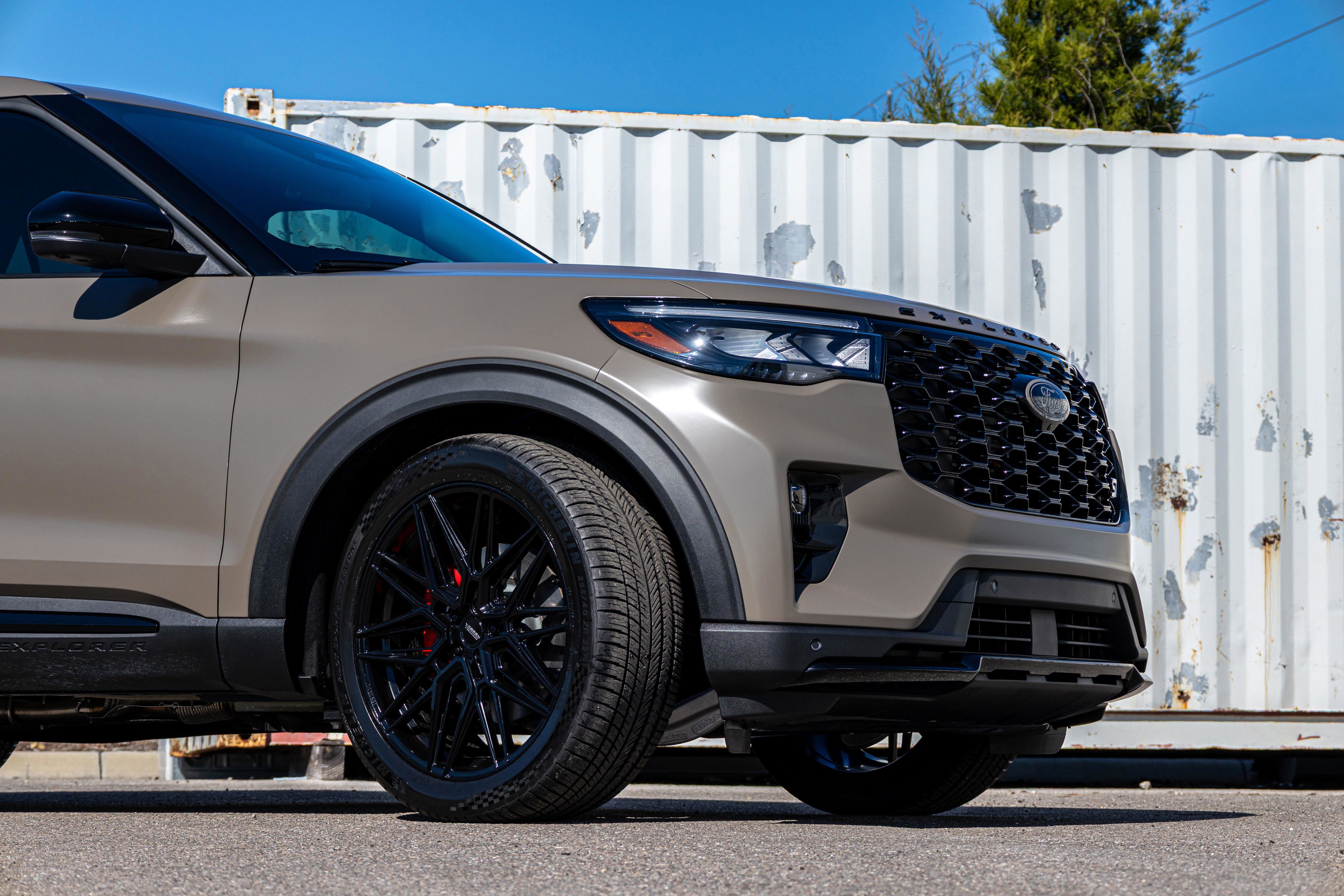 New 2026 Ford Explorer ST w/ Sun And Sound Package image 25